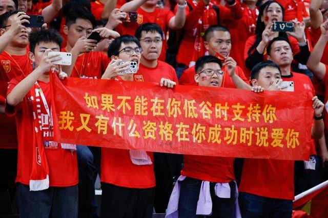 狂轰5比0！火力升级！韩国男足打出超强统治力，冲世界杯冠军？